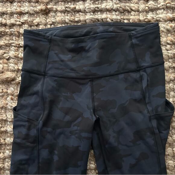 Lululemon Fast and Free Tight II 25”- Heritage 365 Camo Deep Coal Multi Size 6 - Picture 8 of 12